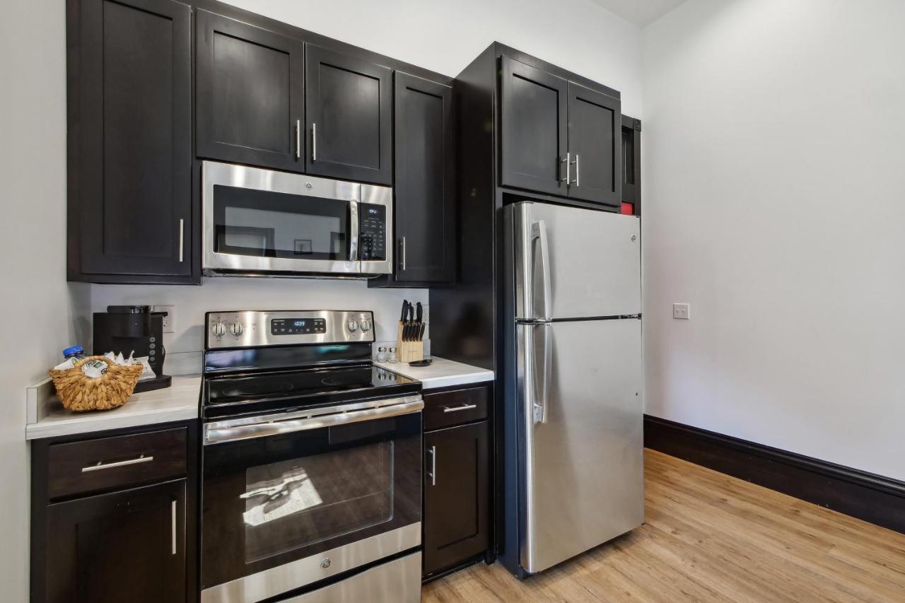 Sleek Millersburg Apartment In Downtown! Exterior photo