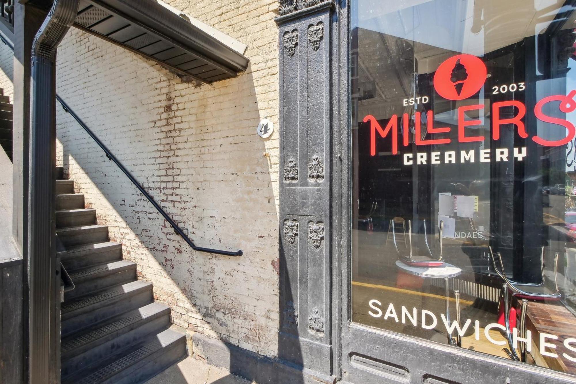 Sleek Millersburg Apartment In Downtown! Exterior photo